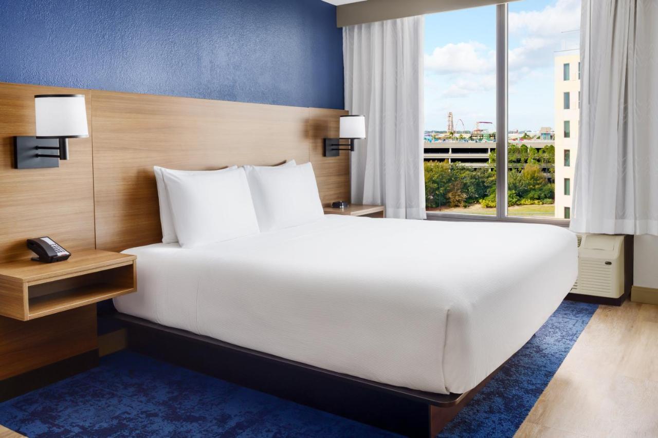 Hyatt Place Across From Universal Orlando Resort Extérieur photo