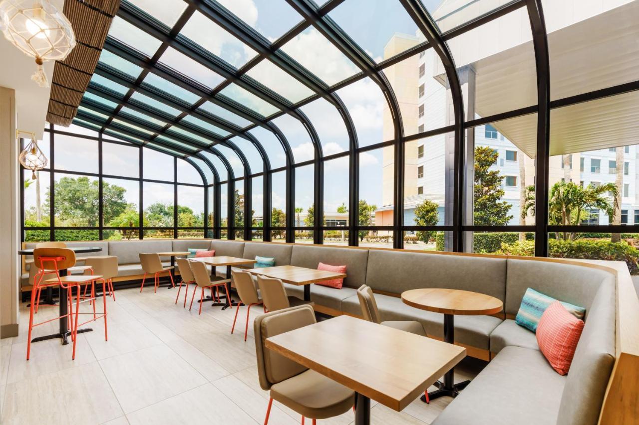 Hyatt Place Across From Universal Orlando Resort Extérieur photo