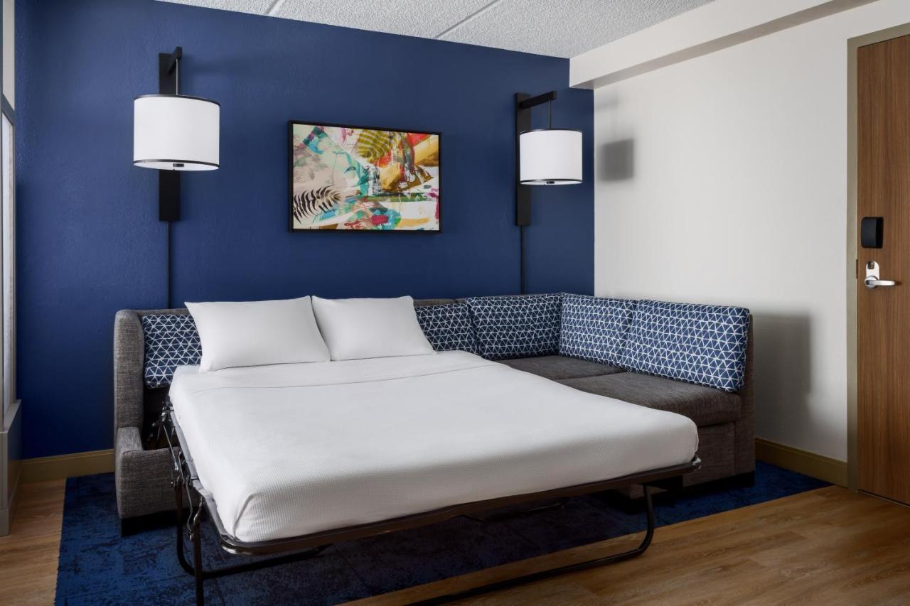Hyatt Place Across From Universal Orlando Resort Extérieur photo