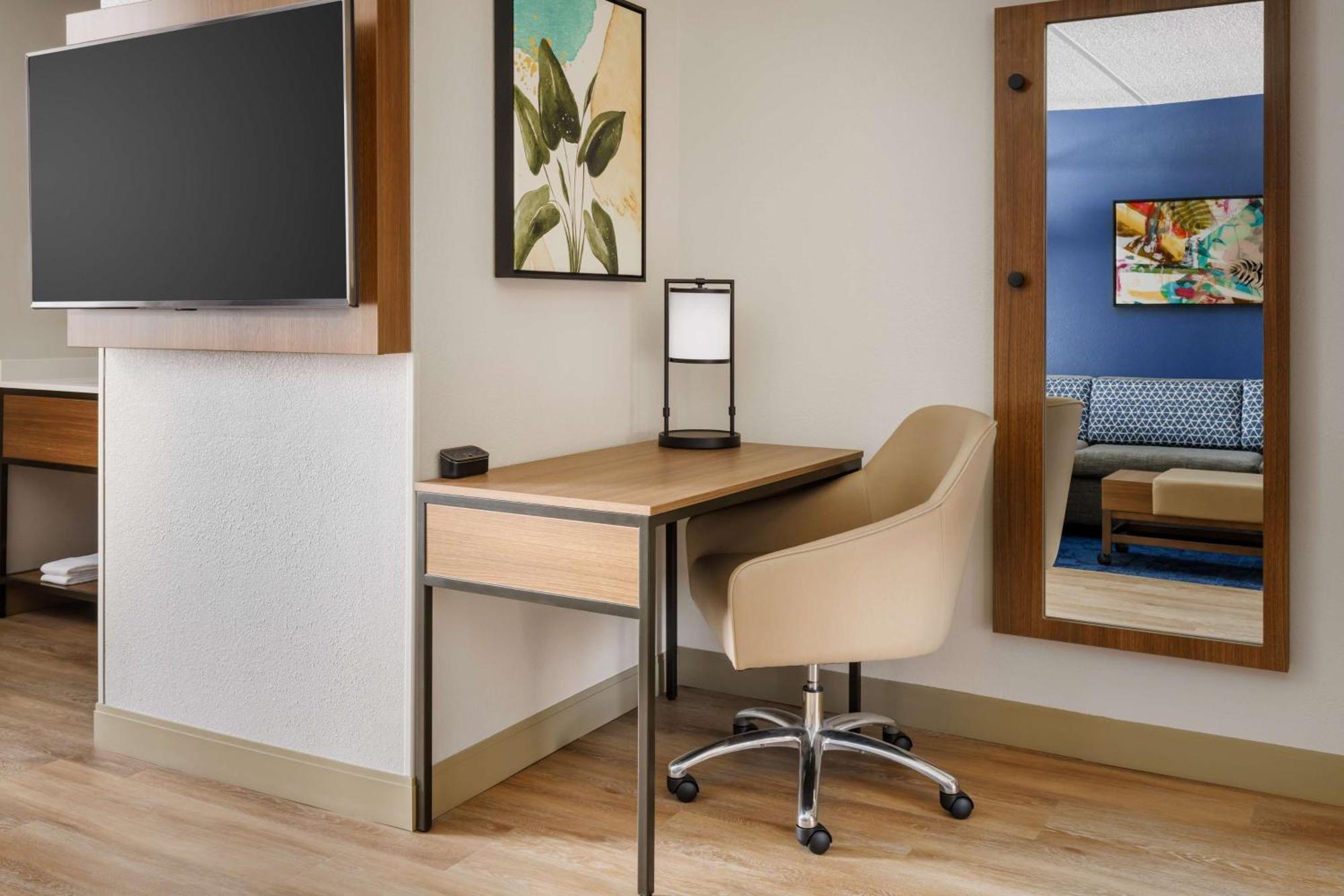Hyatt Place Across From Universal Orlando Resort Extérieur photo