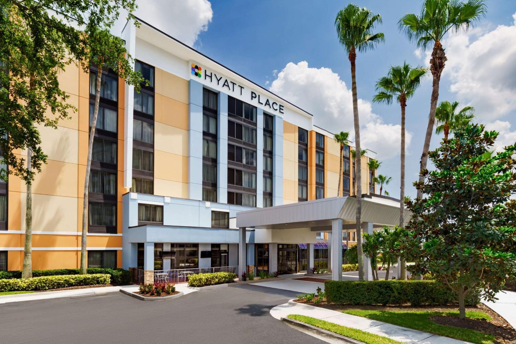 Hyatt Place Across From Universal Orlando Resort Extérieur photo